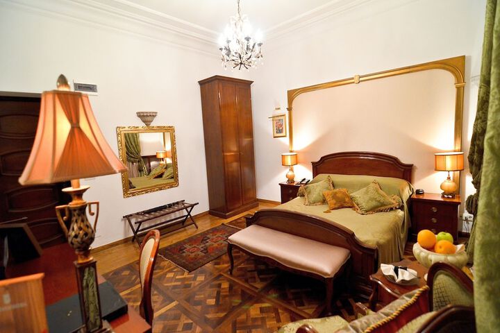 Room 29 of 142
