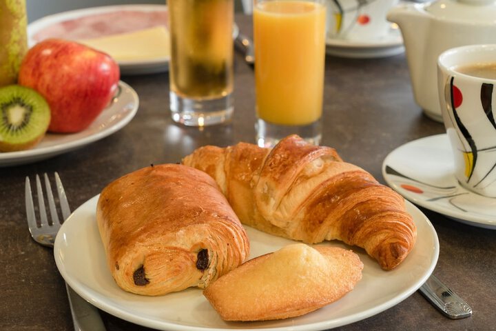 Breakfast/Coffee Service 36 of 51
