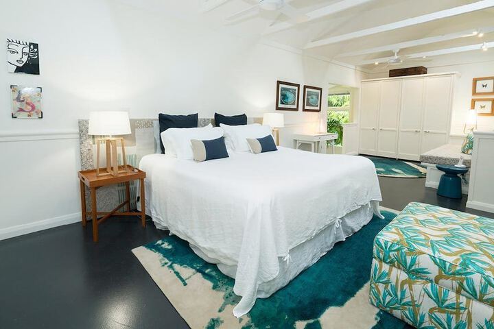 Room 1 of 12