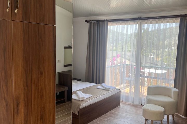 Room 7 of 40