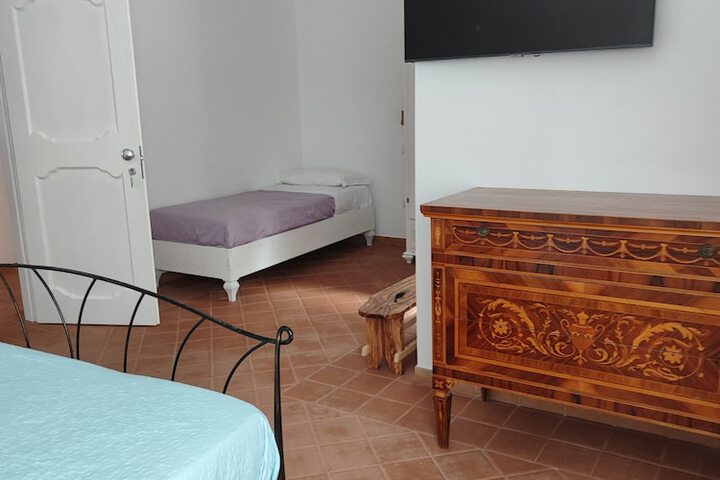 Room 18 of 34
