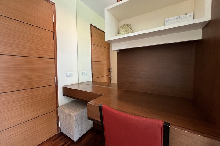 Room 3 of 62