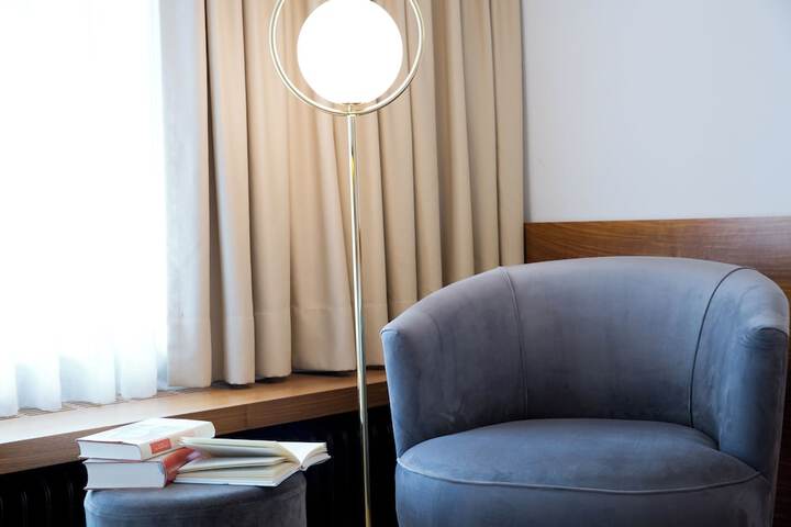 Room 28 of 63