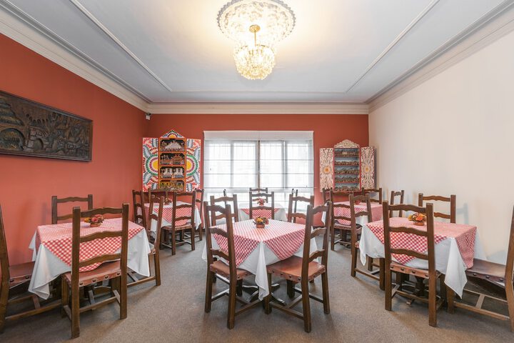 Dining 20 of 41