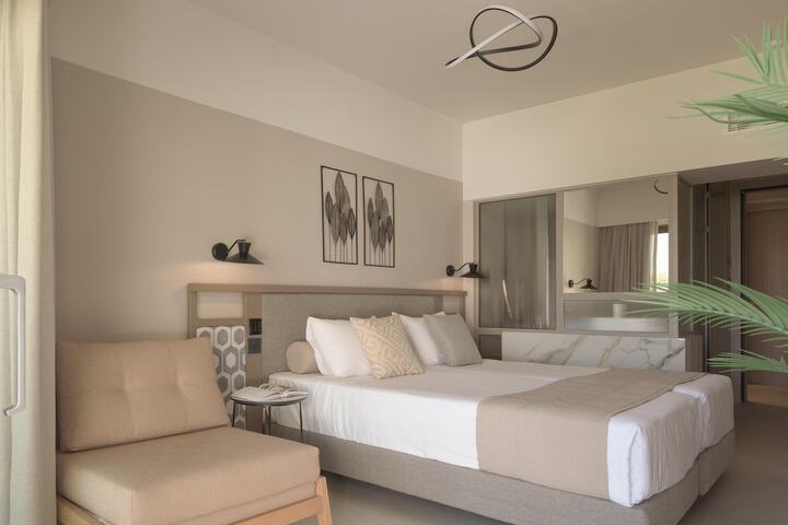 Room 36 of 190