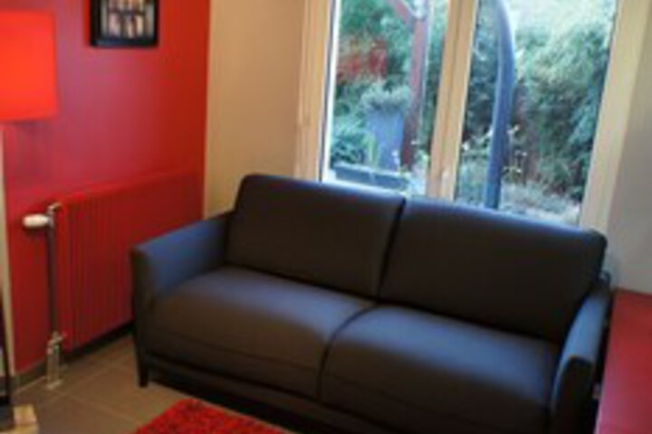Room 9 of 30