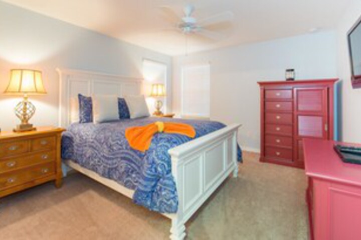 Room 37 of 43