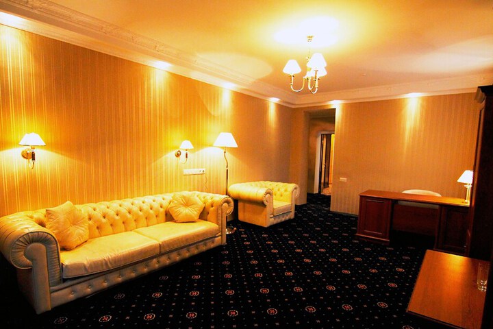 Room 11 of 56