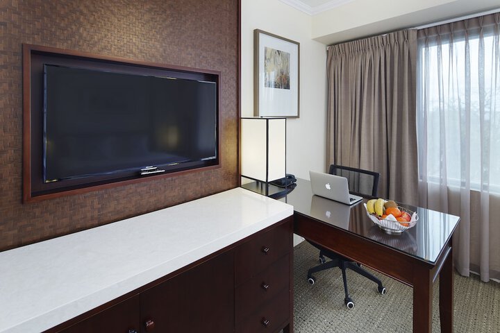Room 11 of 48