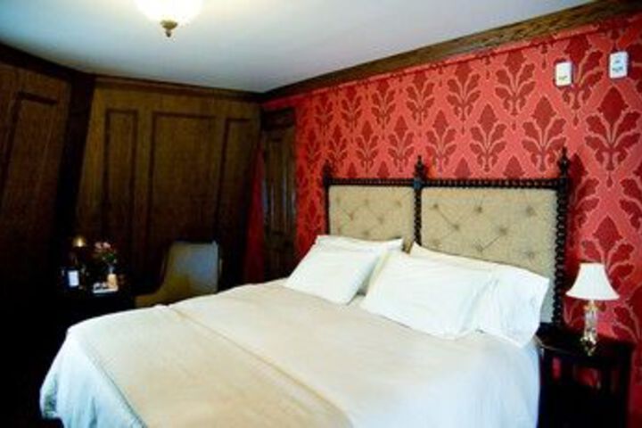 Room 13 of 47