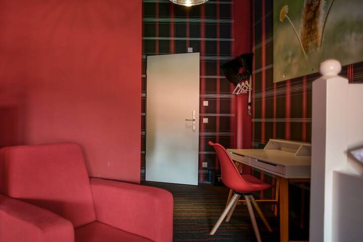 Room 15 of 133