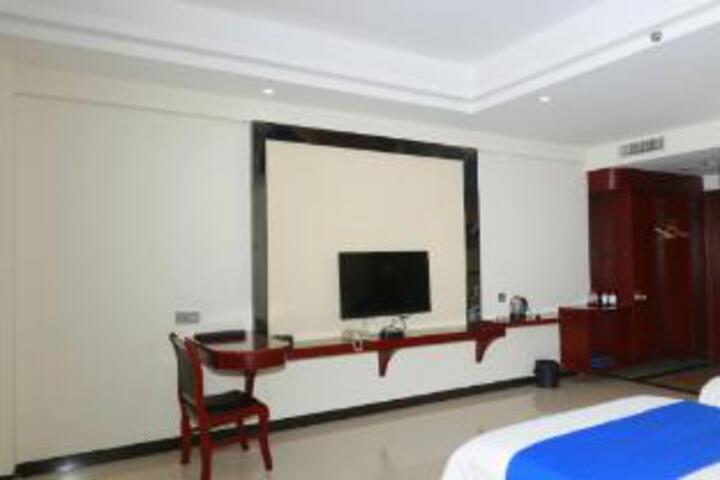 Room 9 of 9