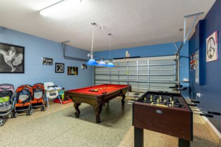 Room 10 of 39