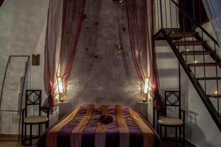 Room 14 of 42