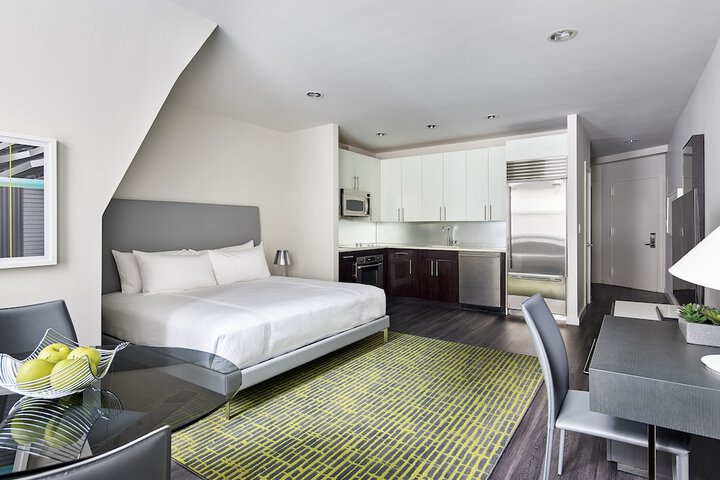 Room 4 of 55