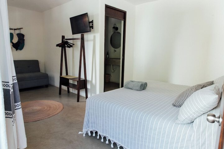 Room 3 of 36
