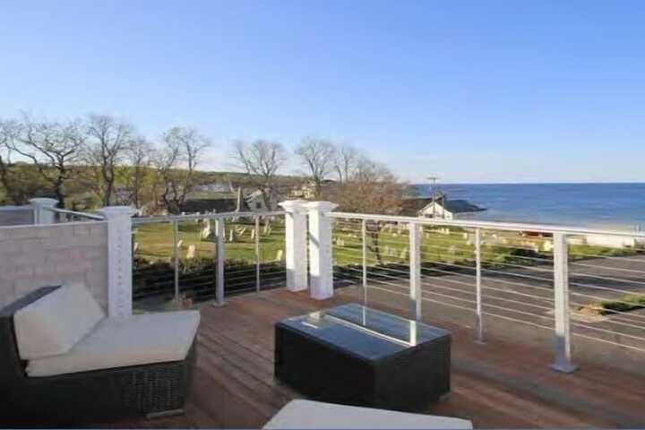 Terrace/Patio 5 of 9