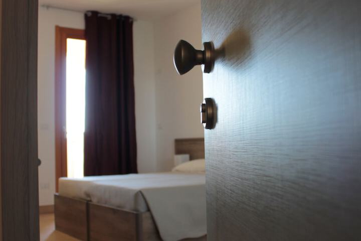Room 3 of 44