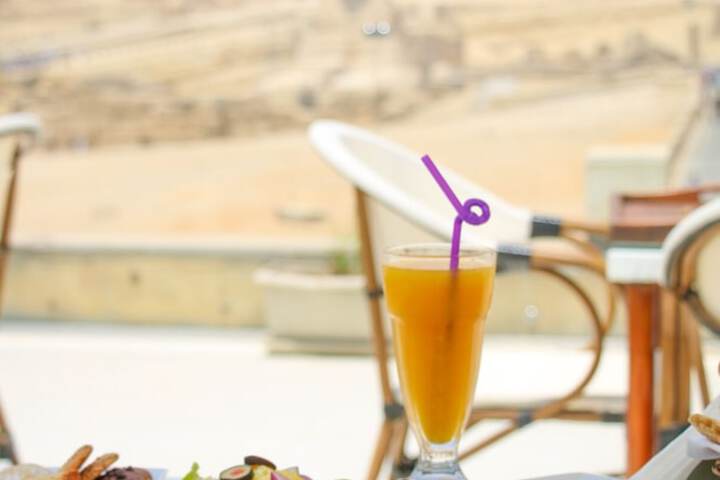 Breakfast/Coffee Service 92 of 133