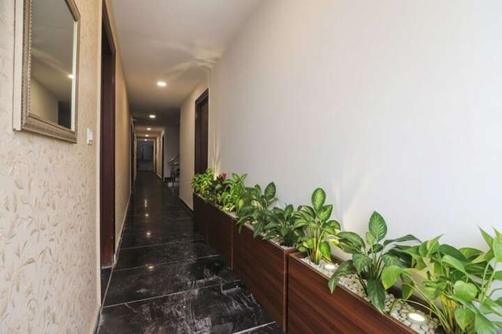 Hotel Interior 6 of 29