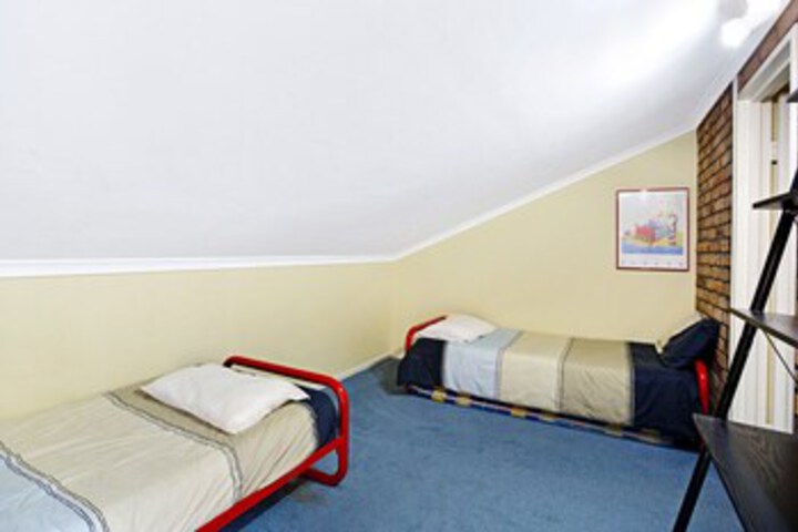 Room 17 of 18