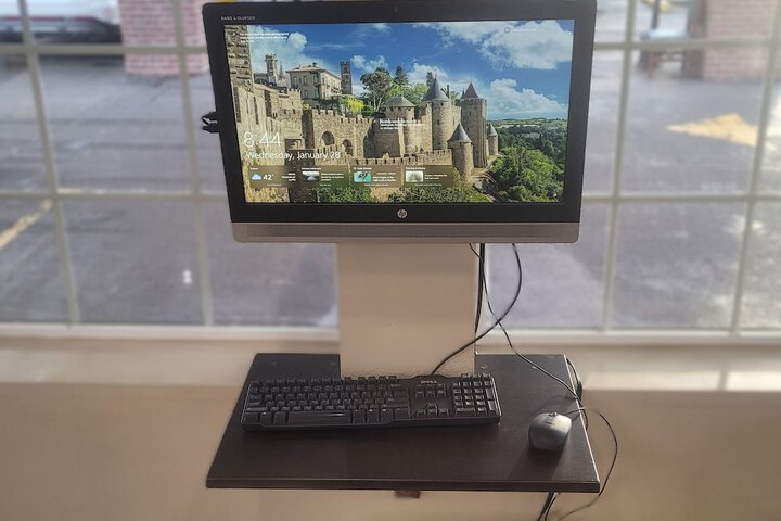 Business Center 28 of 46