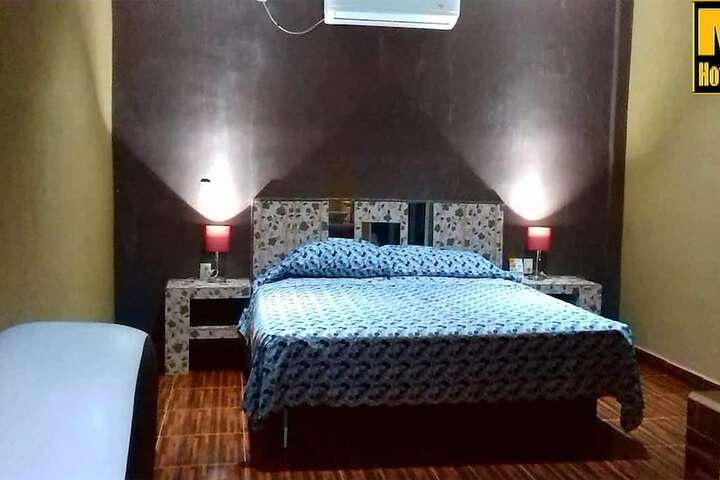 Room 4 of 19