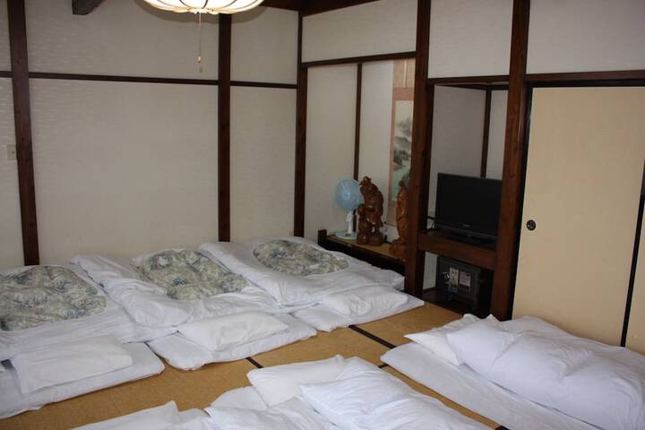 Room 14 of 55