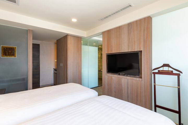 Room 20 of 119