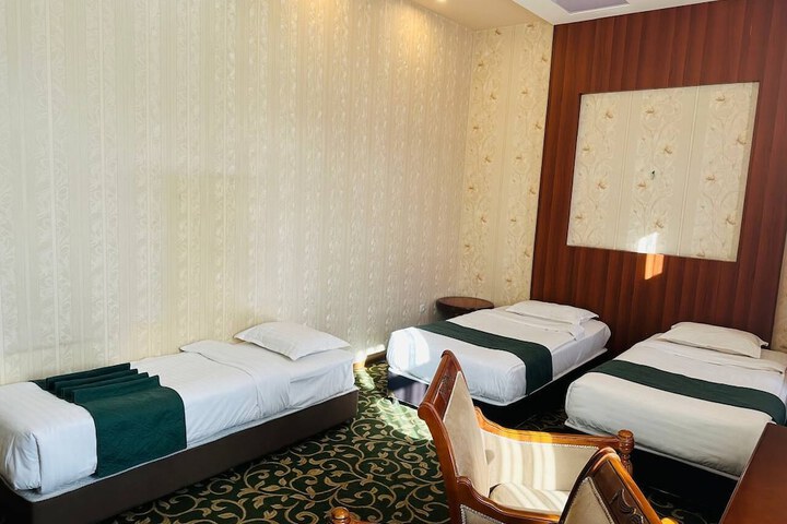 Room 20 of 32