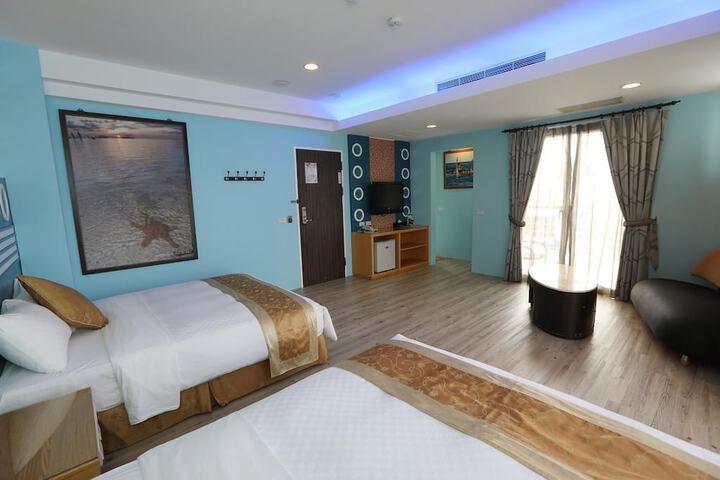 Room 30 of 67