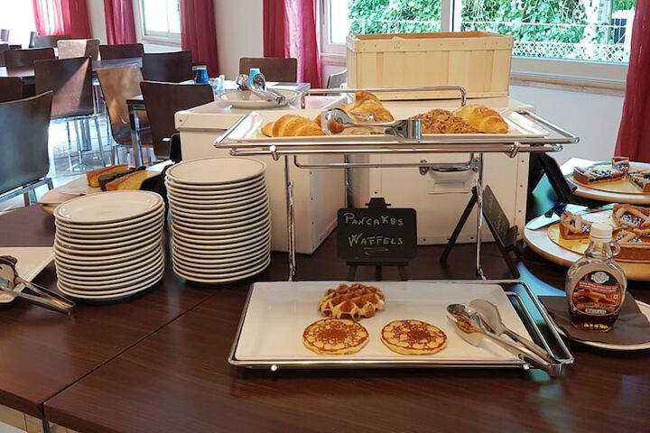 Breakfast/Coffee Service 34 of 53
