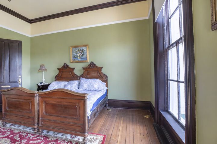 Room 22 of 85