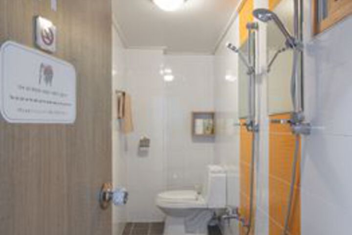 Bathroom Interior Photo