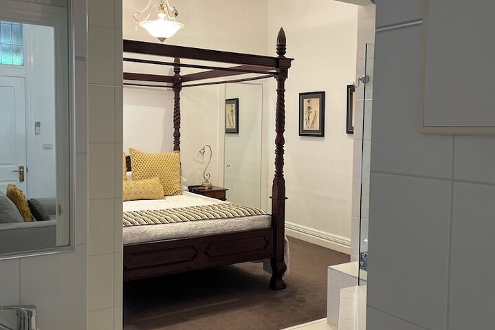 Room 17 of 58