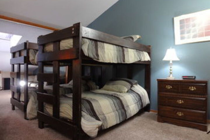 Room 27 of 105