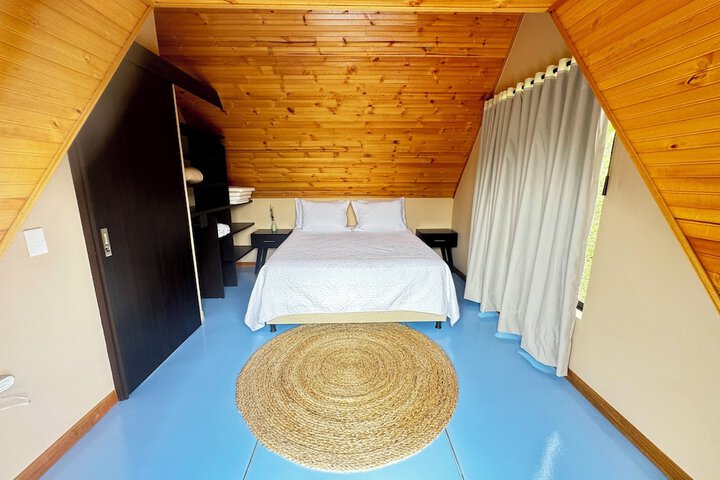 Room 4 of 47
