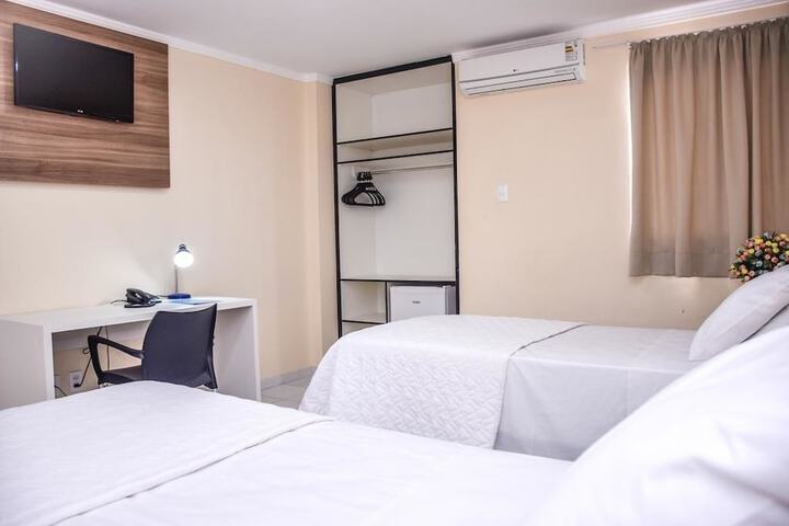 Room 6 of 26