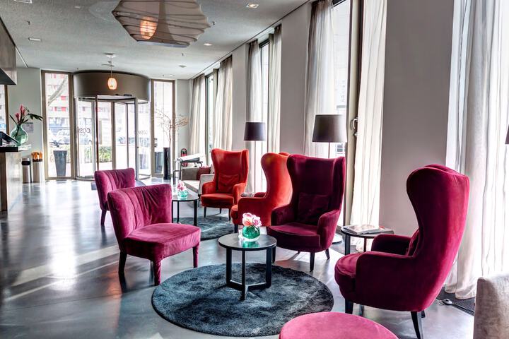 Lobby Photo