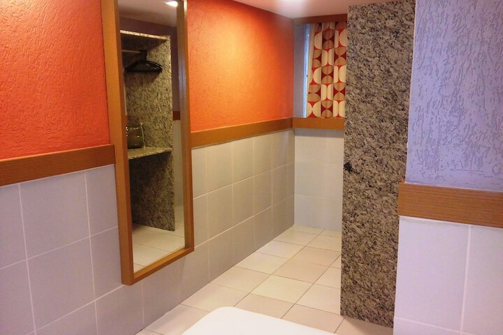Room 7 of 52