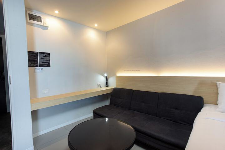 Room 34 of 71