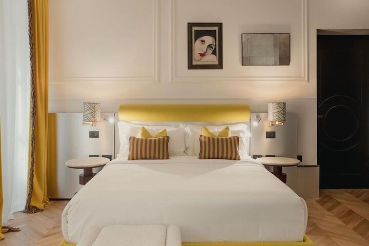 Room 35 of 61
