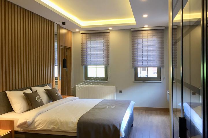 Room 11 of 72