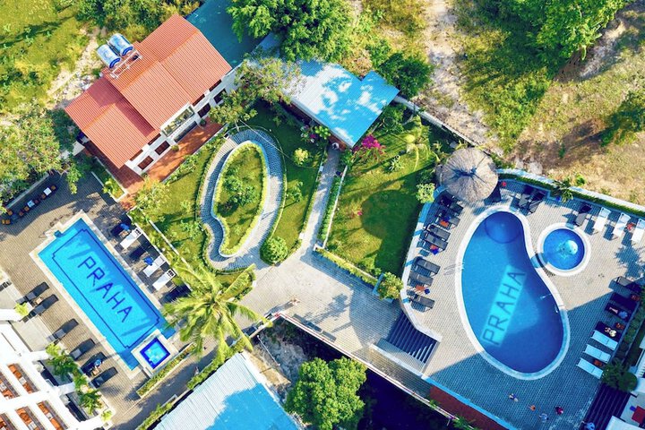 Praha Hotel Phú Quốc