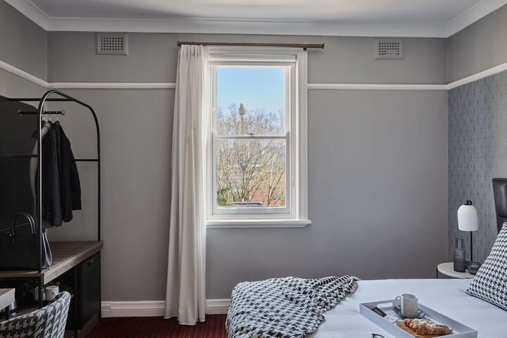 Room 19 of 41