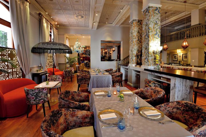 Dining 110 of 160