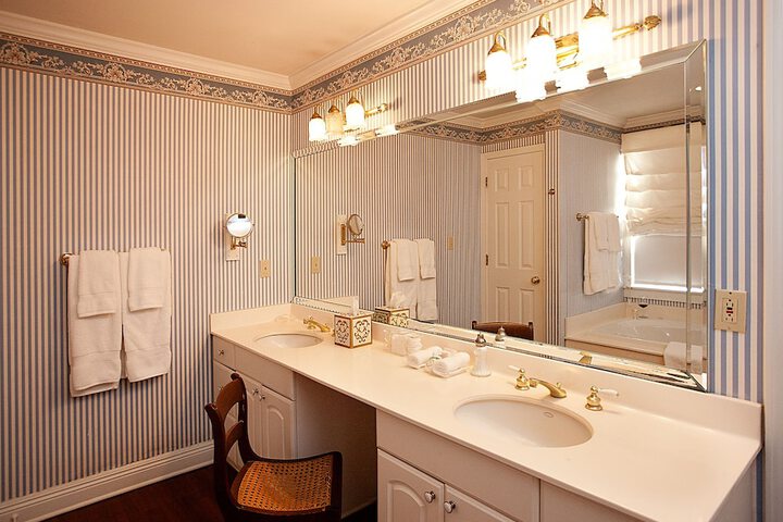 Bath Interior
