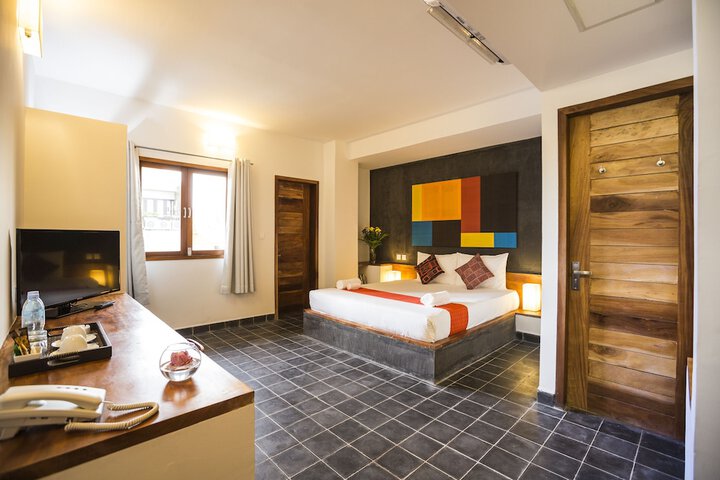 Room 26 of 60