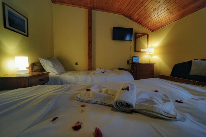Room 35 of 70