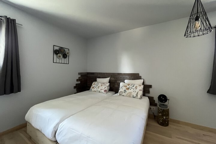 Room 47 of 97